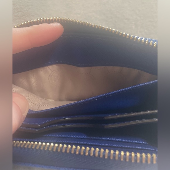 Michael Kors Jet Set Wallet; Electric Blue Leather Zip Wristlet - Picture 8 of 17